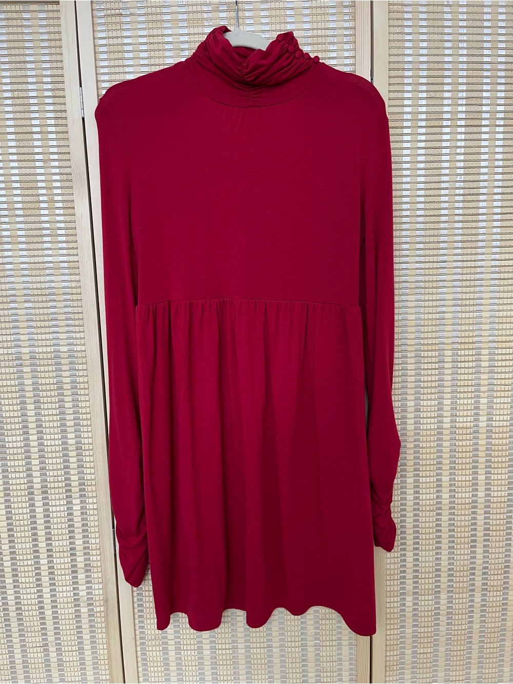 Guess Jeans long sleeve turtleneck Bright Raspberry Dress L